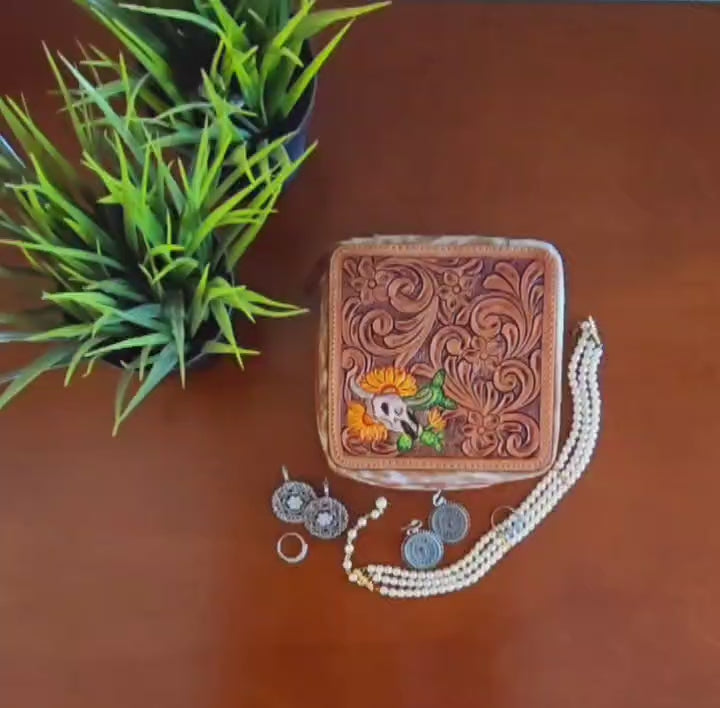 Load video: Cowhide and Hand-Tool Leather Jewelry Box